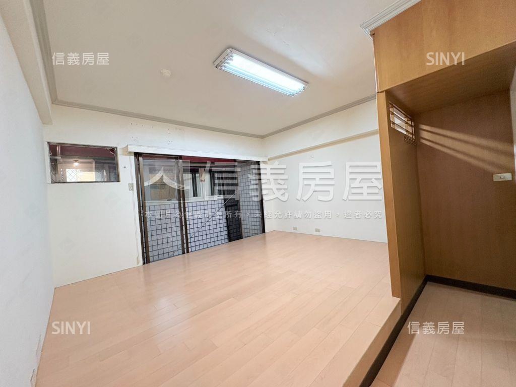 翰陽金墩【專任】三房車位房屋室內格局與周邊環境