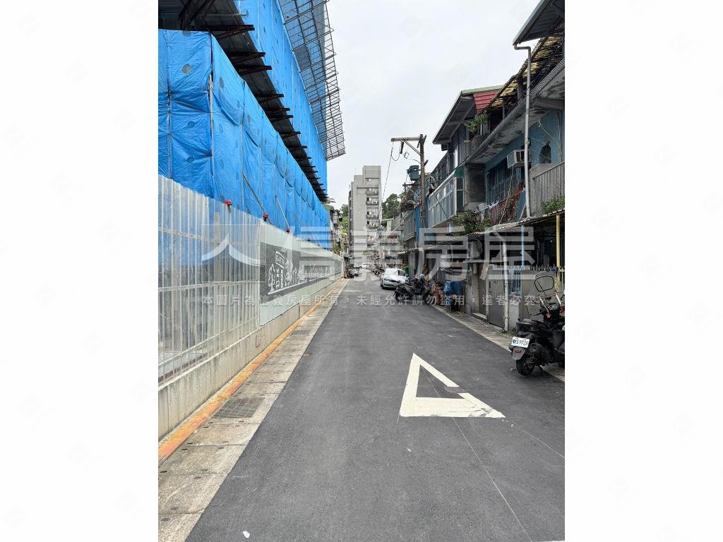 欣聯奇岩高樓兩房房屋室內格局與周邊環境
