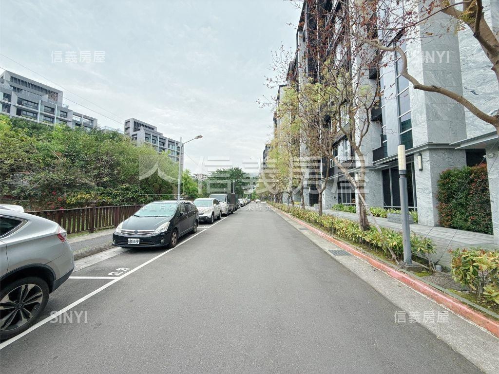欣聯奇岩高樓兩房房屋室內格局與周邊環境
