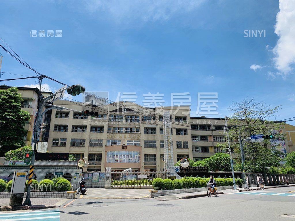 新海商圈好方便房屋室內格局與周邊環境