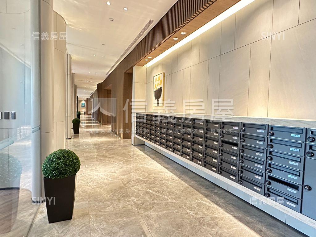 長虹天韻！視野低總價２房房屋室內格局與周邊環境