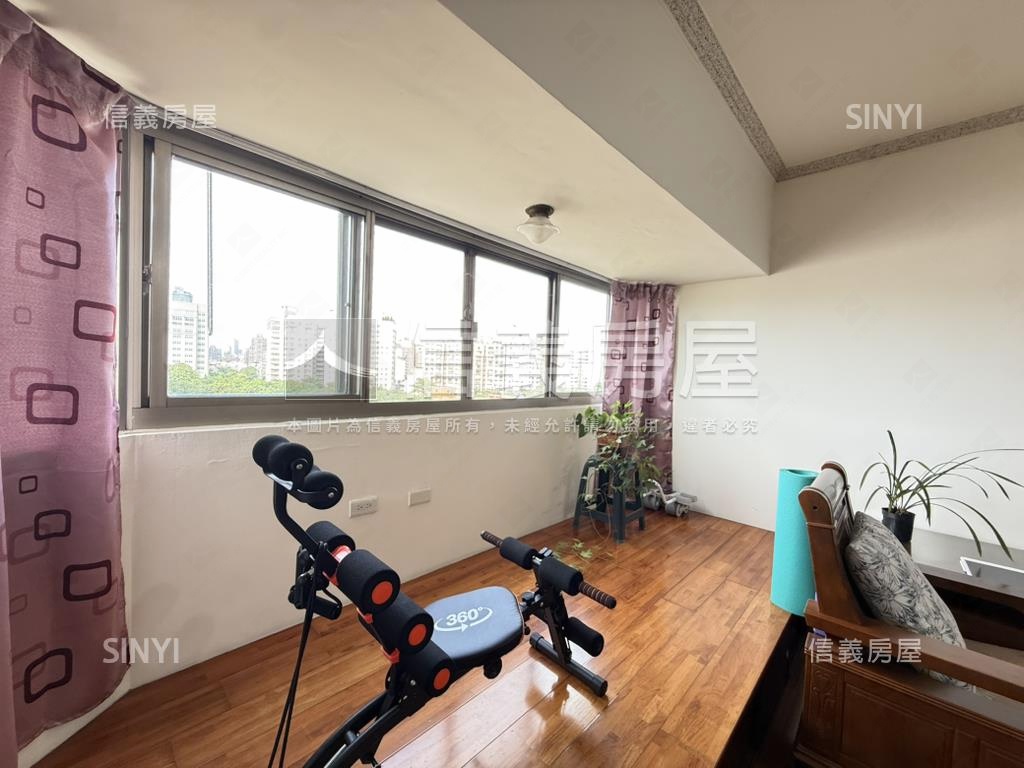 君臨天廈面公園美視野戶房屋室內格局與周邊環境