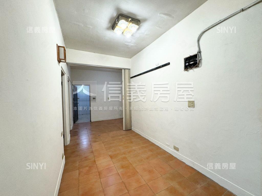 保健路一樓‧家的記憶房屋室內格局與周邊環境