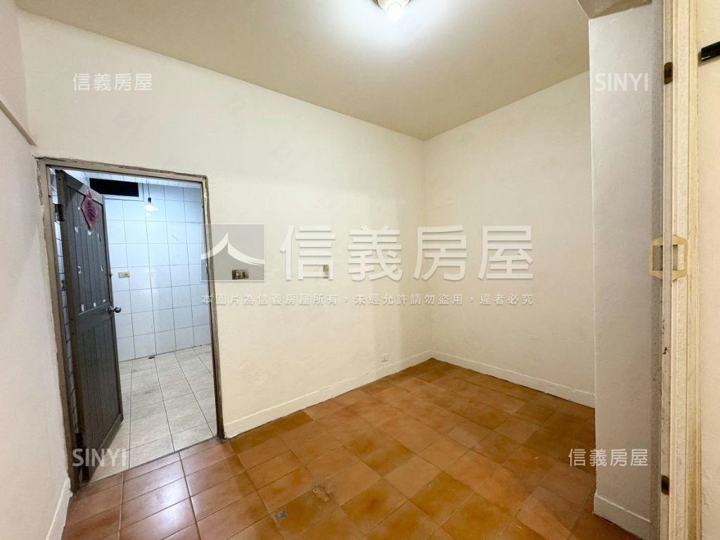 保健路一樓‧家的記憶房屋室內格局與周邊環境