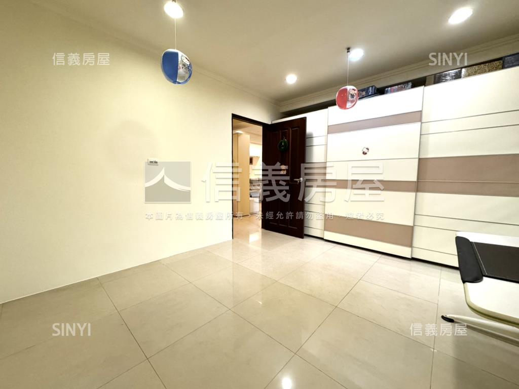 馬爾地夫雙併採光美宅房屋室內格局與周邊環境