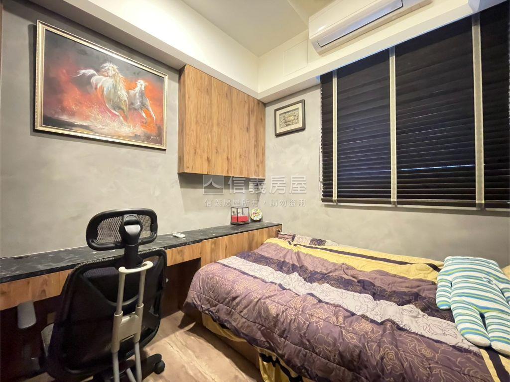 單元二驚喜規劃電梯別墅房屋室內格局與周邊環境