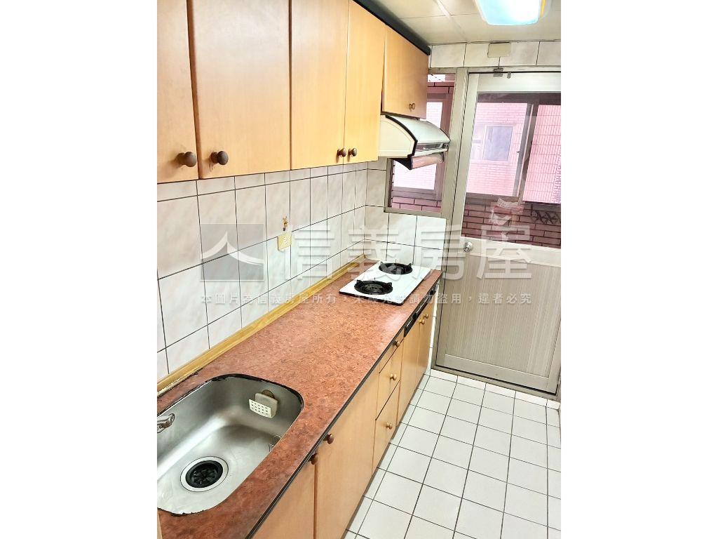 花園廣場～景觀３景觀３房房屋室內格局與周邊環境