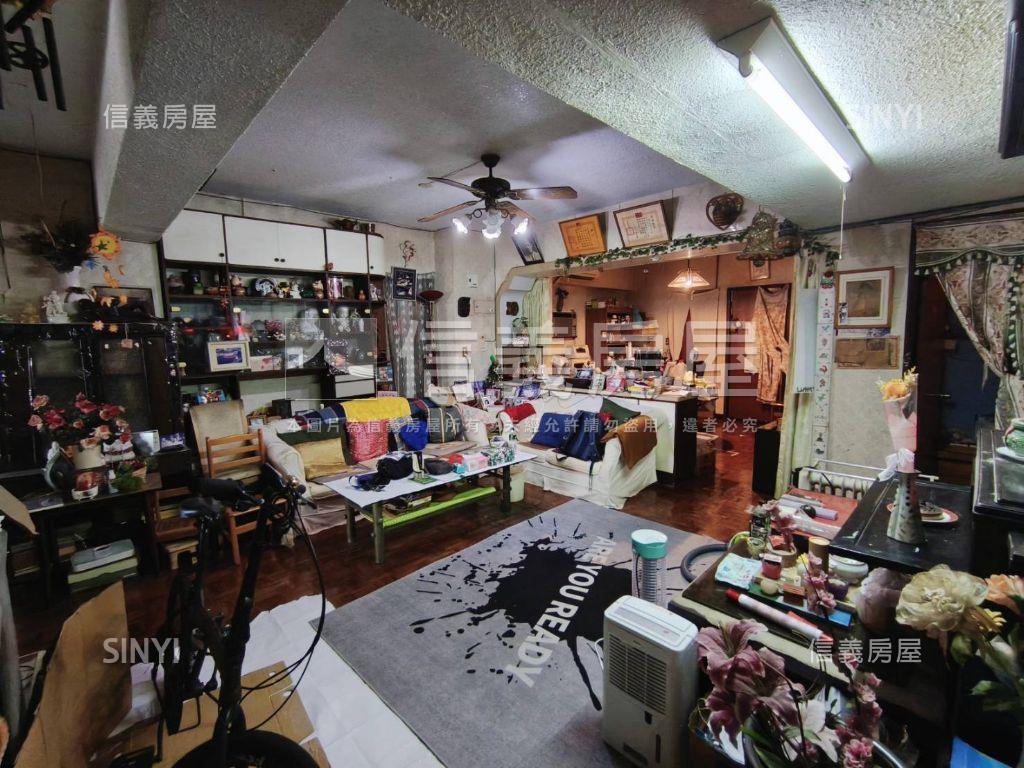 中山捷運電梯高樓層大空間房屋室內格局與周邊環境