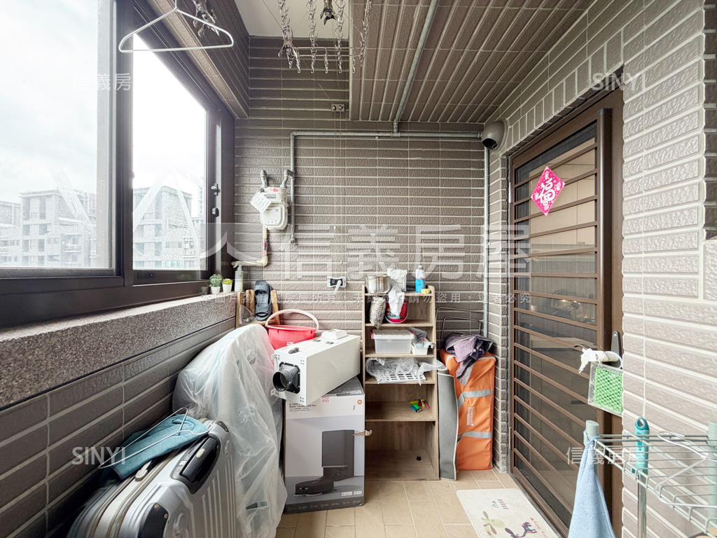 皇普ＭＶＰ邊間採光美兩房房屋室內格局與周邊環境
