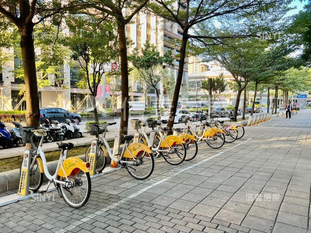 近昌平國小景觀三房車位房屋室內格局與周邊環境