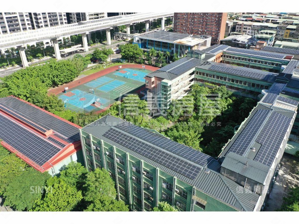 近昌平國小景觀三房車位房屋室內格局與周邊環境