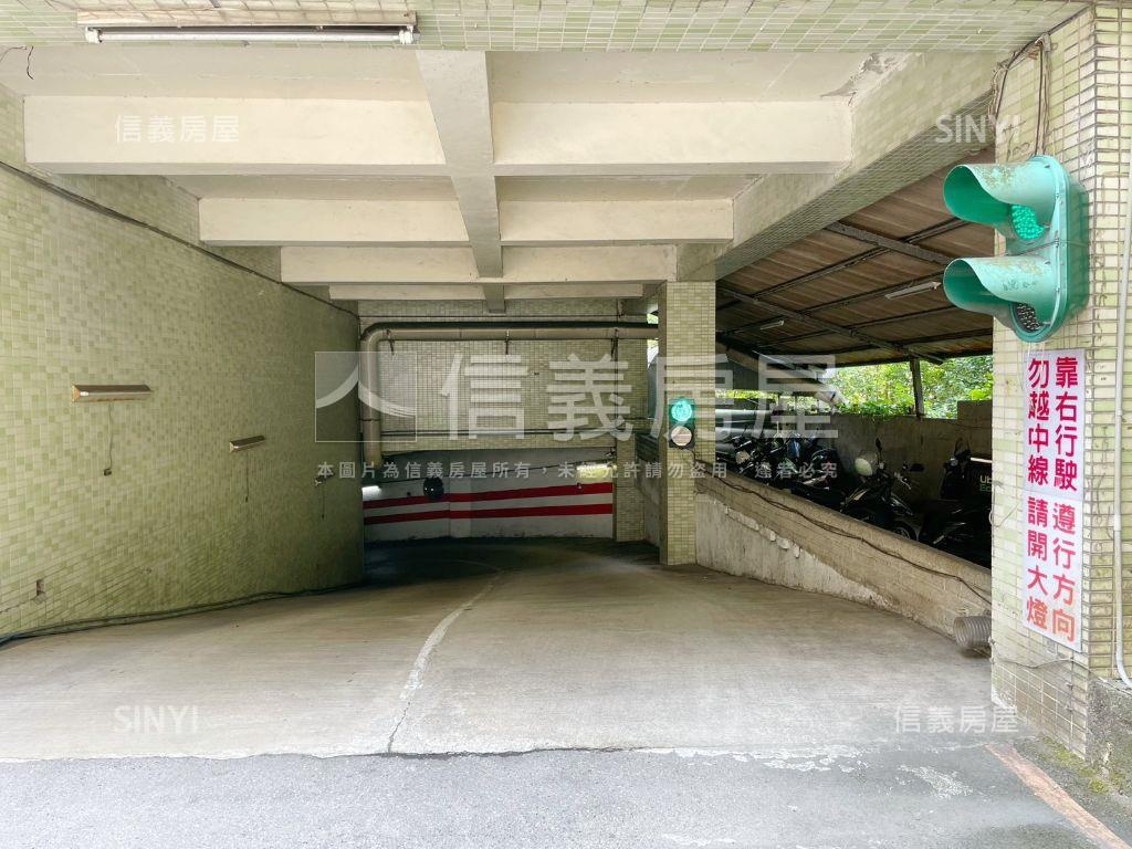 第一特獎３房配車位房屋室內格局與周邊環境