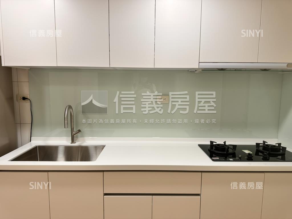上城設計師新裝潢兩房車位房屋室內格局與周邊環境