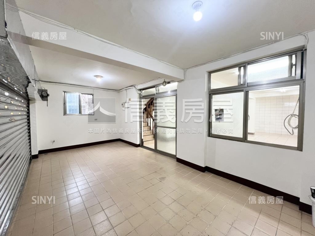 近中和環球民享街美透天房屋室內格局與周邊環境