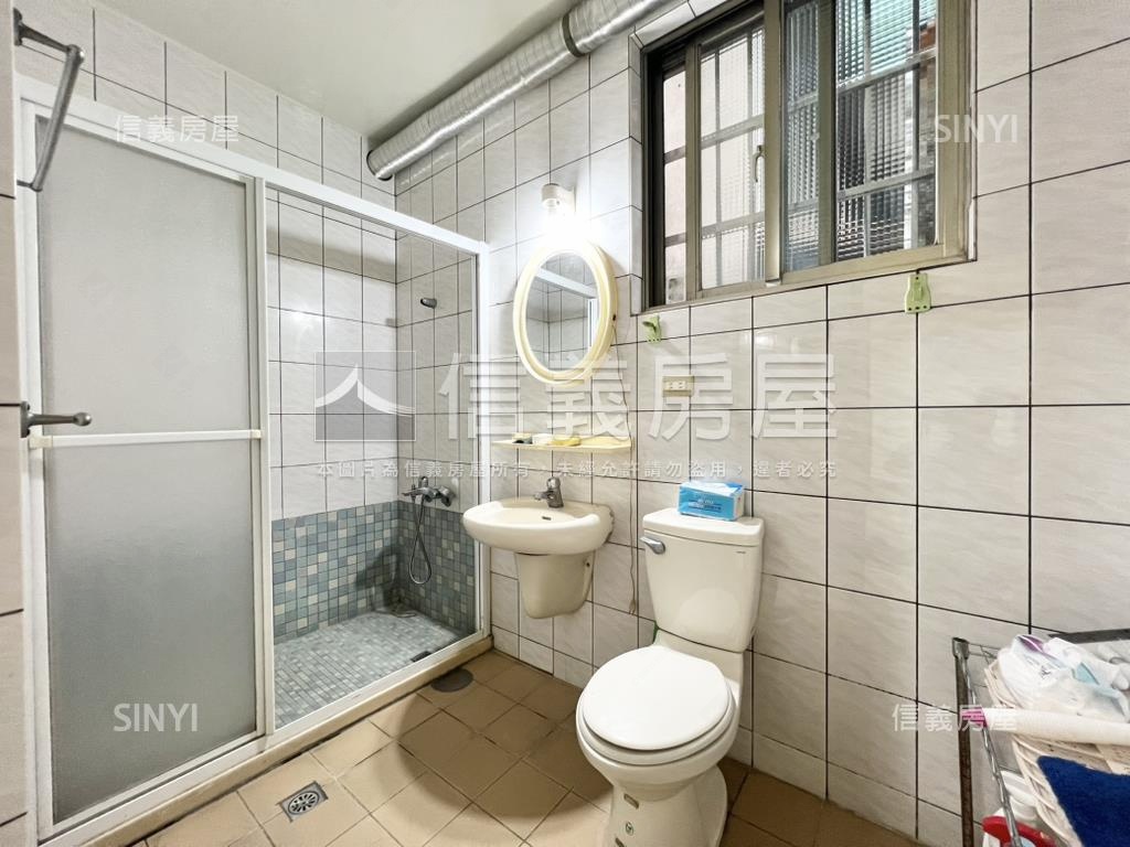 近中和環球民享街美透天房屋室內格局與周邊環境