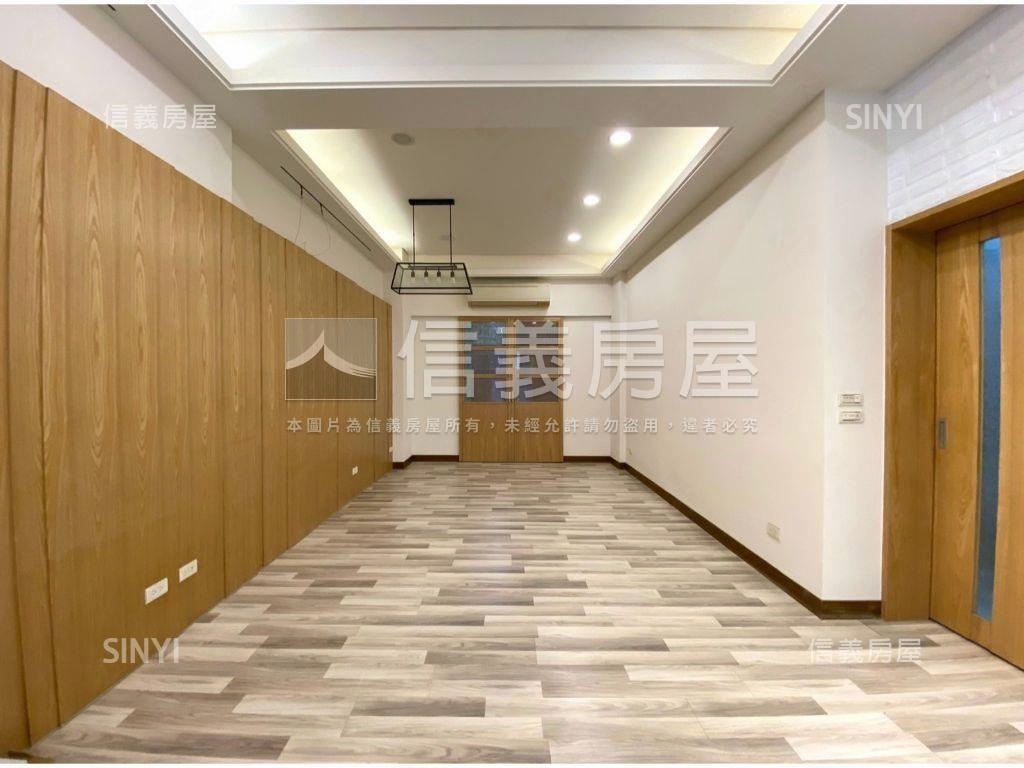 亞灣寬敞大庭院面寬雙車墅房屋室內格局與周邊環境