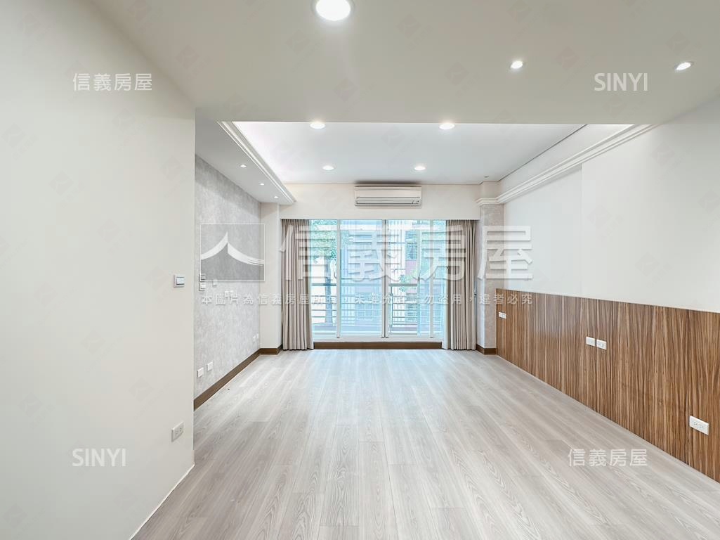 亞灣寬敞大庭院面寬雙車墅房屋室內格局與周邊環境