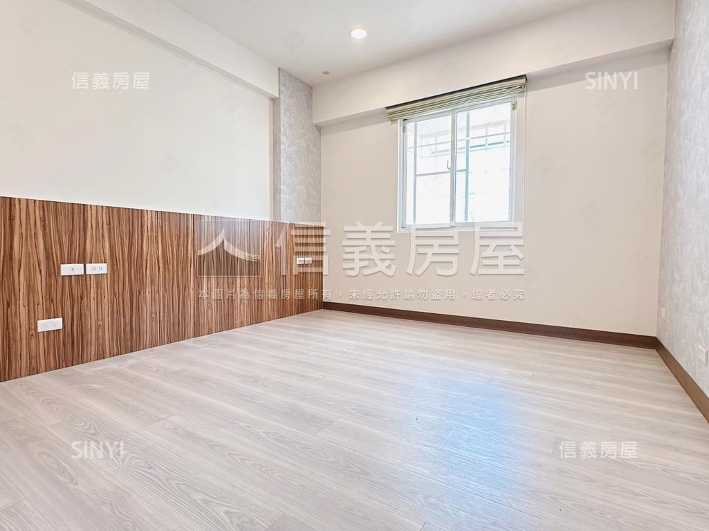 亞灣寬敞大庭院面寬雙車墅房屋室內格局與周邊環境