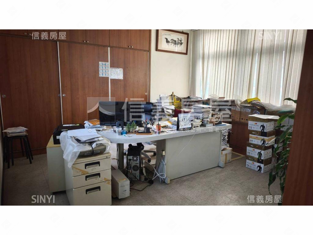 ＭＩＴ捷運氣派辦公房屋室內格局與周邊環境