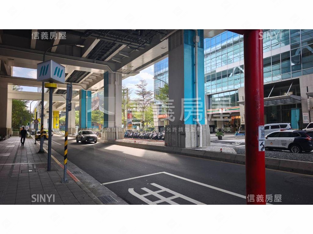 ＭＩＴ捷運氣派辦公房屋室內格局與周邊環境