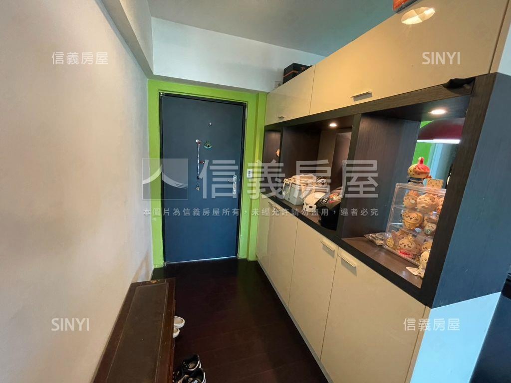 專任－電梯豪景裝潢４房房屋室內格局與周邊環境