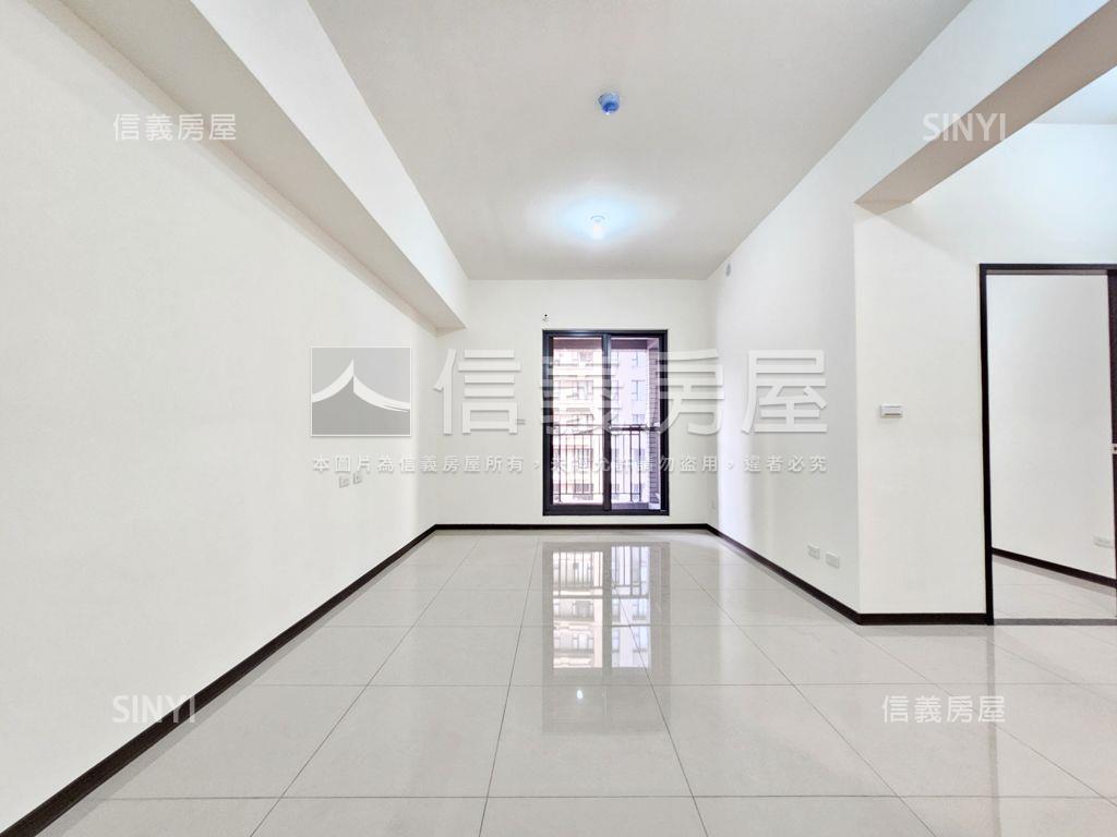 八擴．城中大璽三房車位房屋室內格局與周邊環境