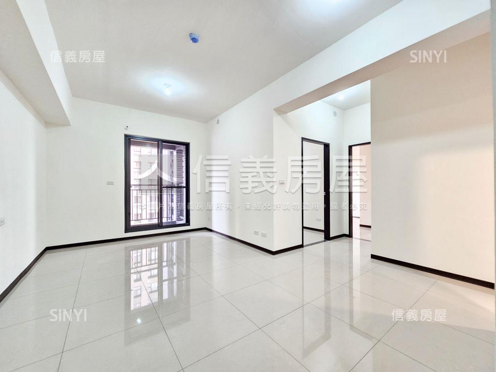 八擴．城中大璽三房車位房屋室內格局與周邊環境