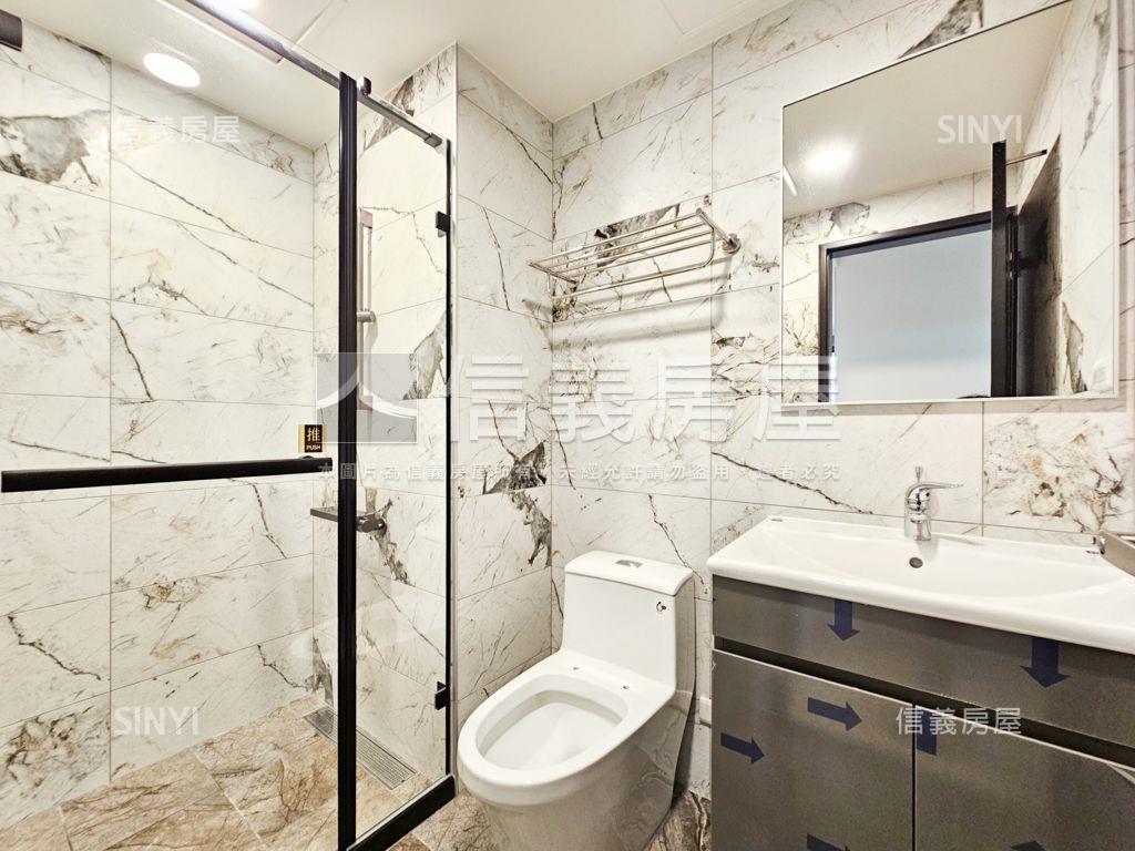 八擴．城中大璽三房車位房屋室內格局與周邊環境