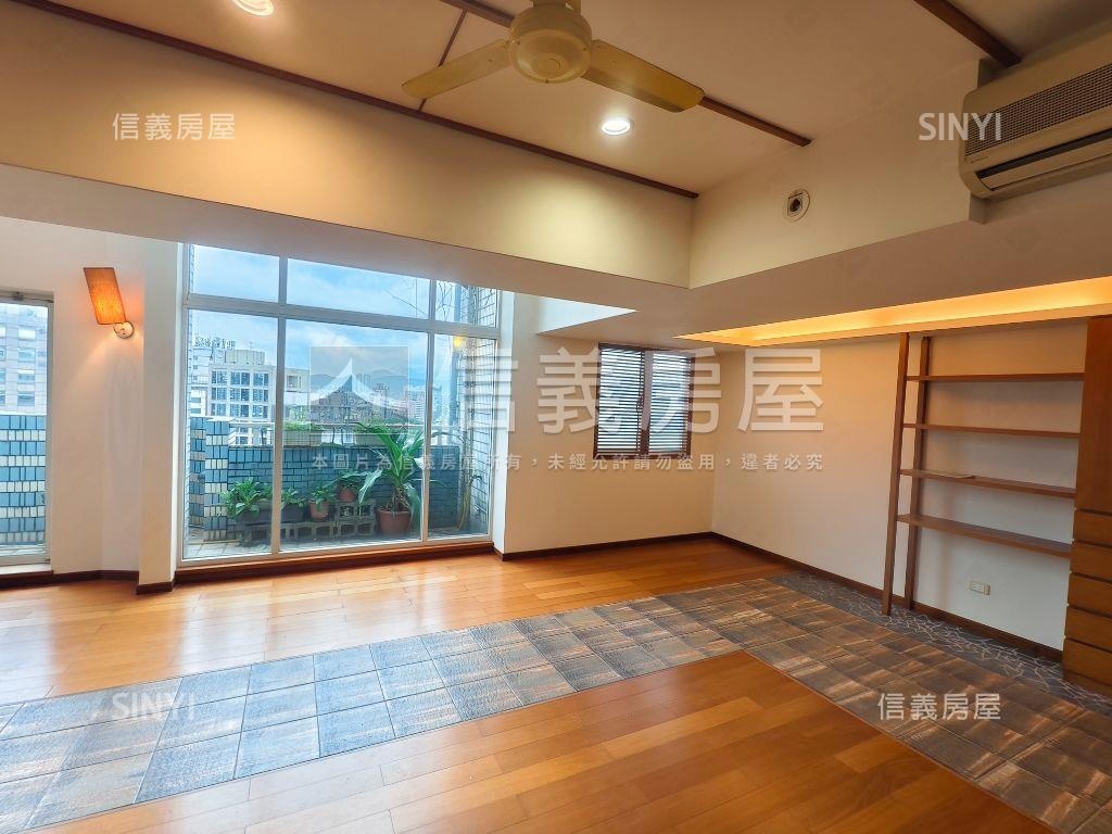 河景建築賞挑高六米大戶房屋室內格局與周邊環境