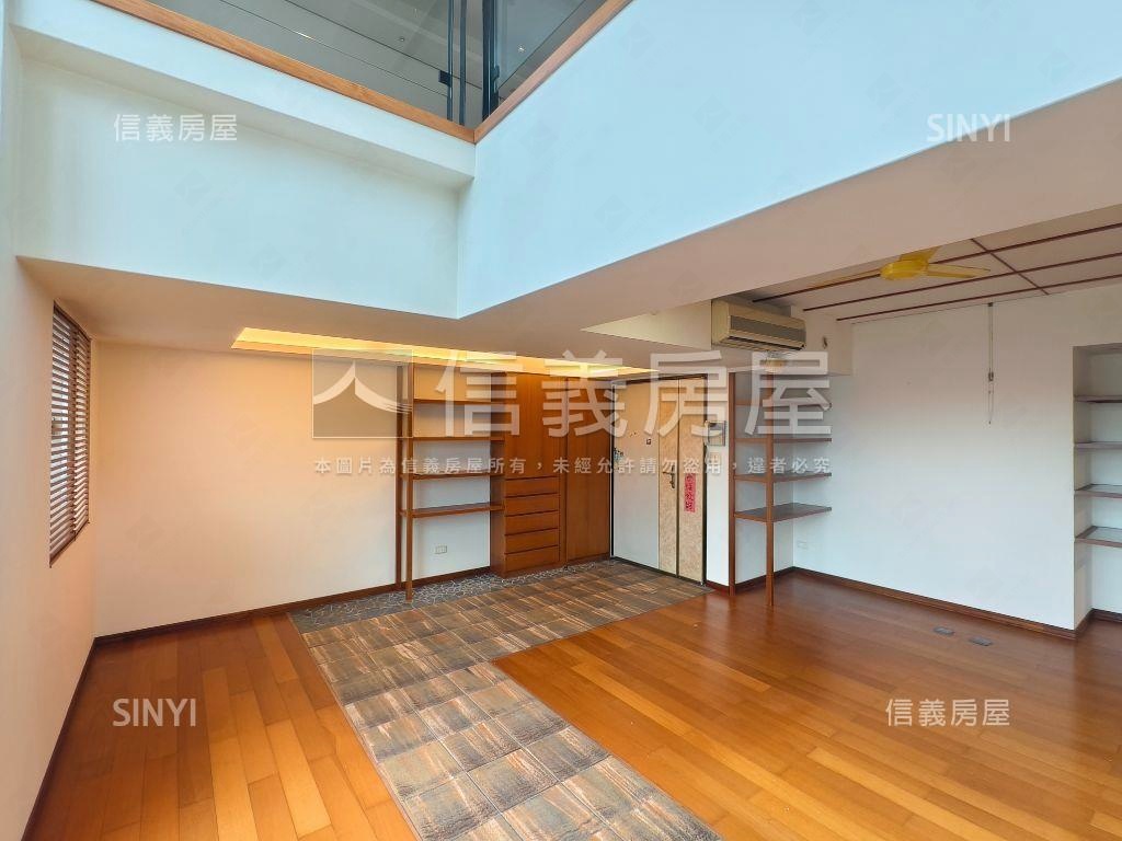 河景建築賞挑高六米大戶房屋室內格局與周邊環境