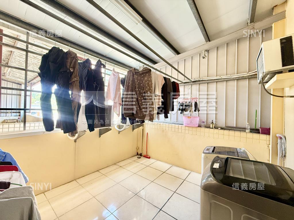輔英科大臨路角窗收租聖品房屋室內格局與周邊環境