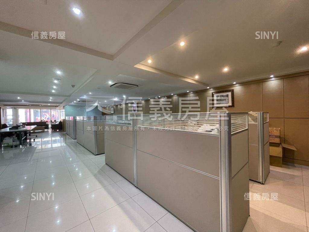 車站旁氣派保值商辦房屋室內格局與周邊環境