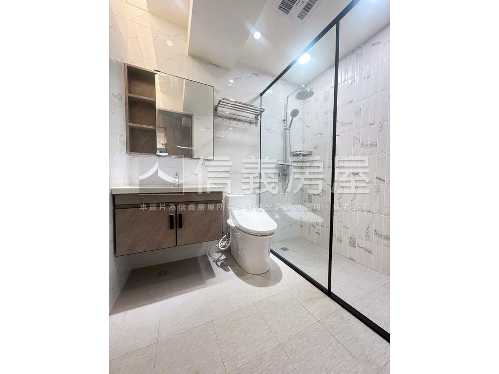 士林新天地花漾區裝潢車位房屋室內格局與周邊環境