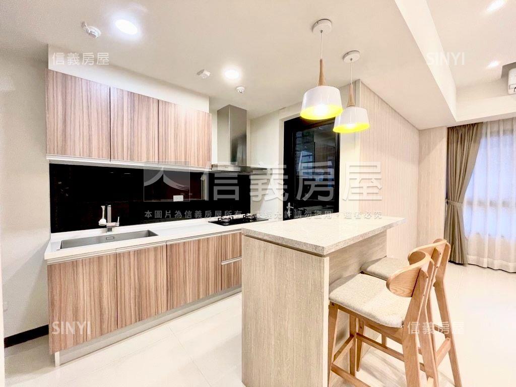 上築精美裝潢兩房車位房屋室內格局與周邊環境