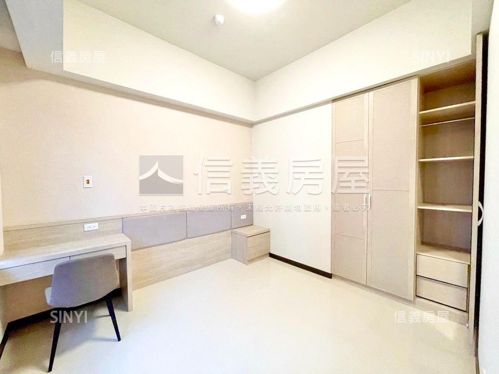 上築精美裝潢兩房車位房屋室內格局與周邊環境