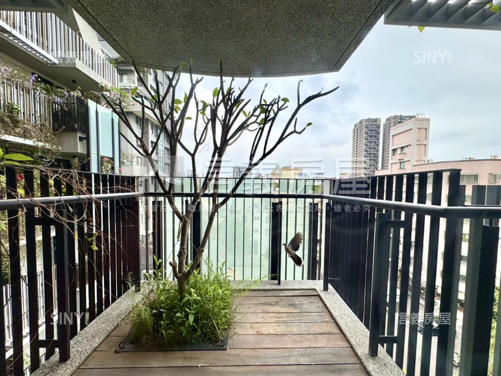 慶仁之間好美！附雙平車位房屋室內格局與周邊環境