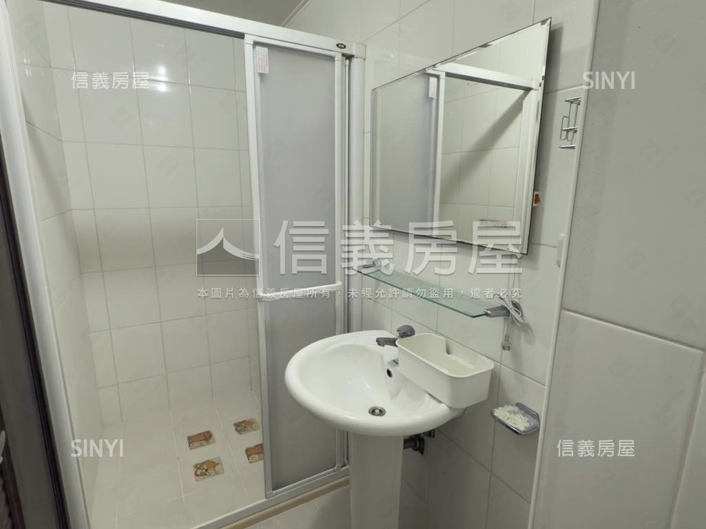 近烏日捷運臨路別墅房屋室內格局與周邊環境