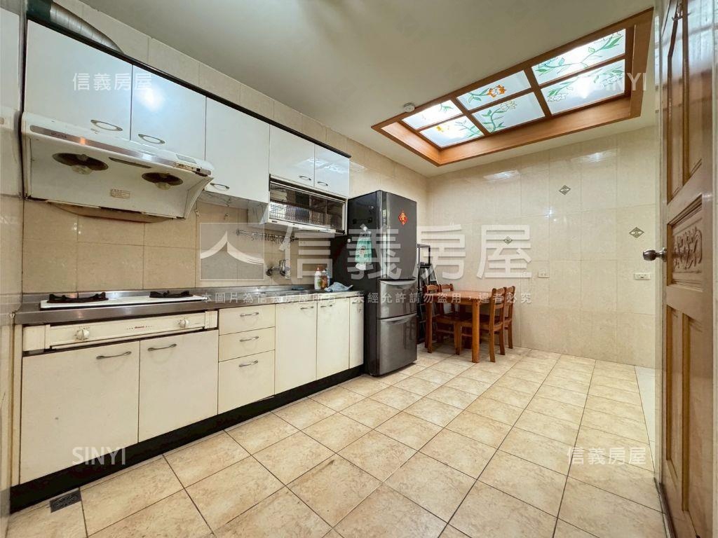 近未來捷運優質透天房屋室內格局與周邊環境