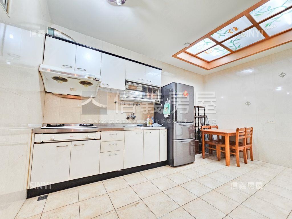 近未來捷運優質透天房屋室內格局與周邊環境