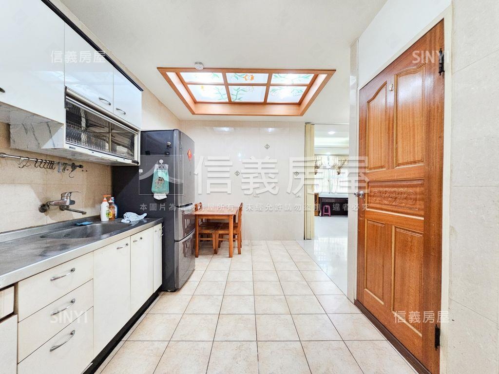 近未來捷運優質透天房屋室內格局與周邊環境