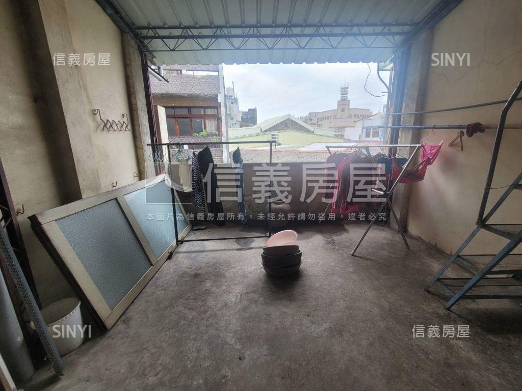 市中心低總價透天房屋室內格局與周邊環境