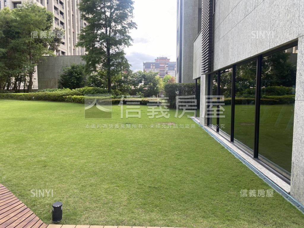 京采空中露臺美屋大樓房屋室內格局與周邊環境