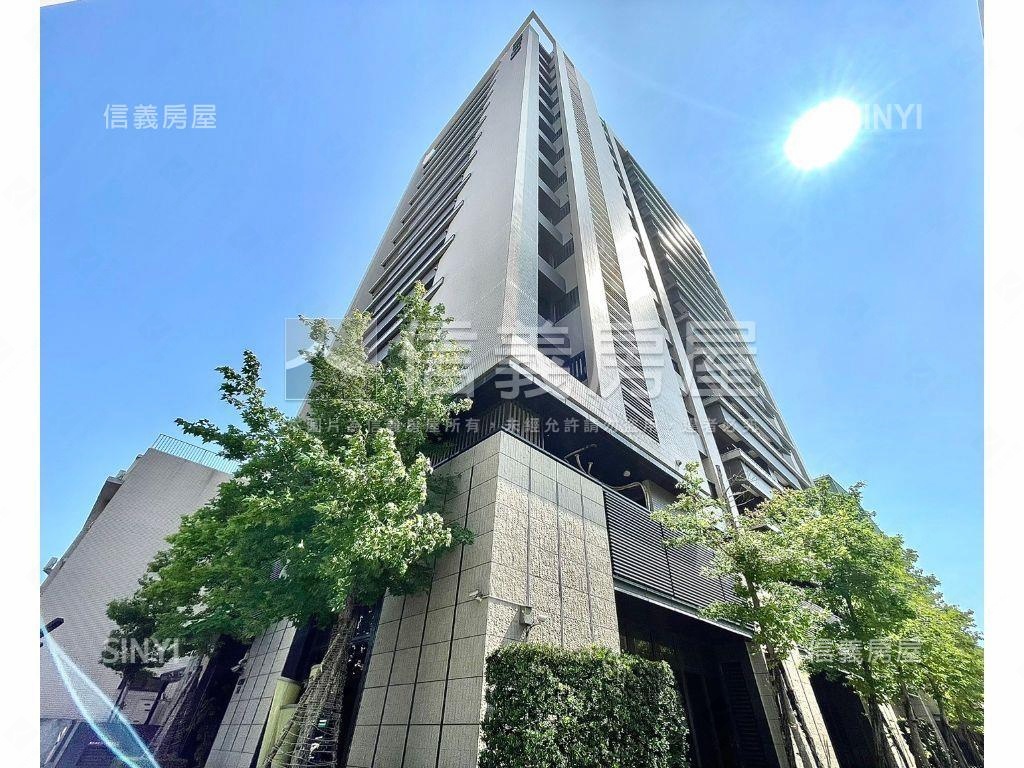 朝南新藝美裝潢附大車位房屋室內格局與周邊環境