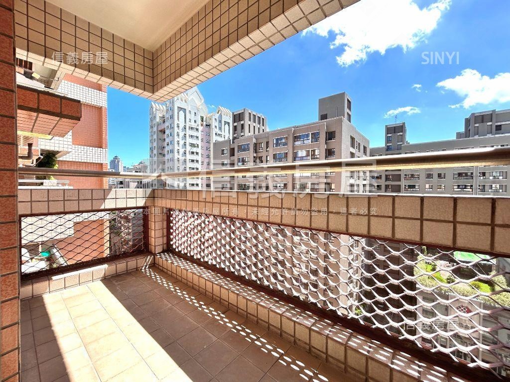 銀翼高樓層首選房屋室內格局與周邊環境
