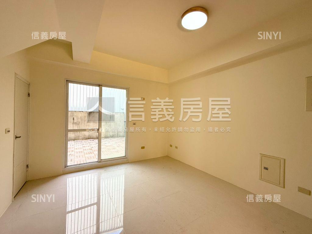 急售！近嶺東忠勇商圈透天房屋室內格局與周邊環境