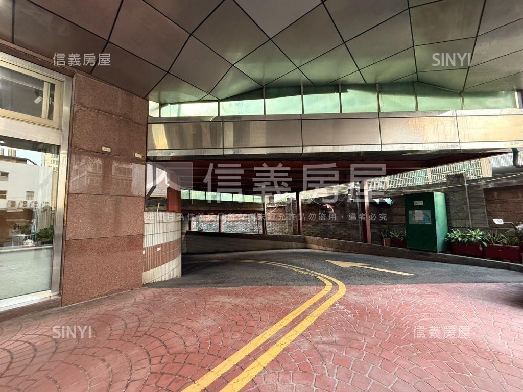 長虹天廈大套房屋室內格局與周邊環境