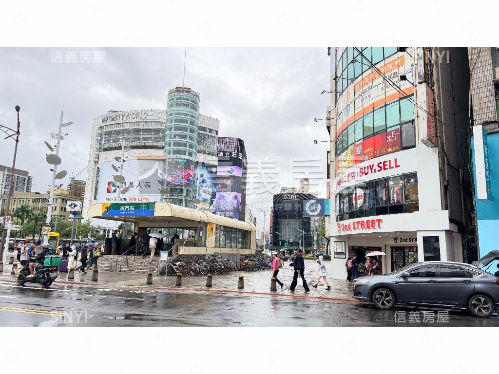 西門捷運口三角窗店辦２房屋室內格局與周邊環境