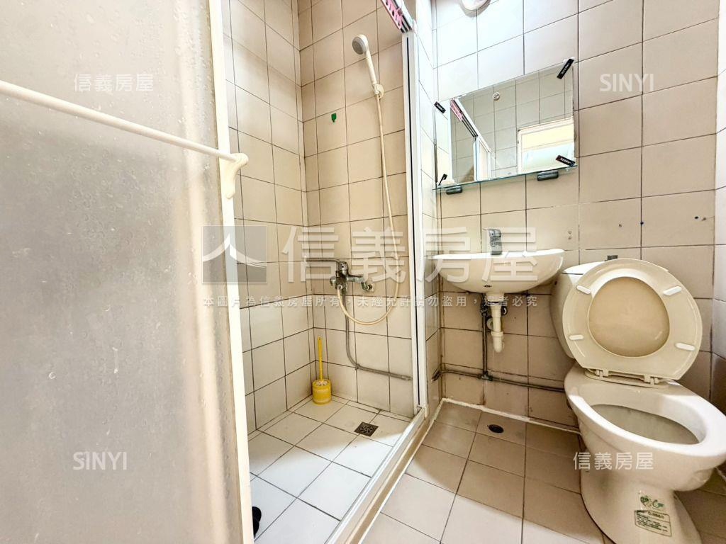 近成大屋況好採光三房房屋室內格局與周邊環境
