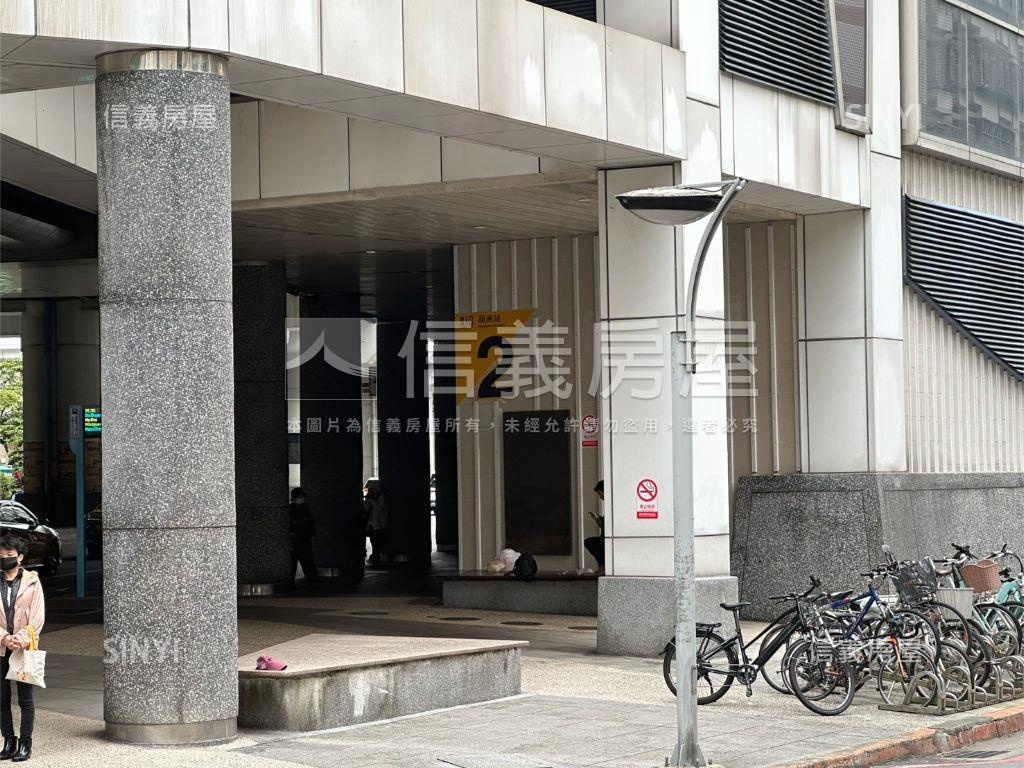 葫洲捷運三樓美寓房屋室內格局與周邊環境