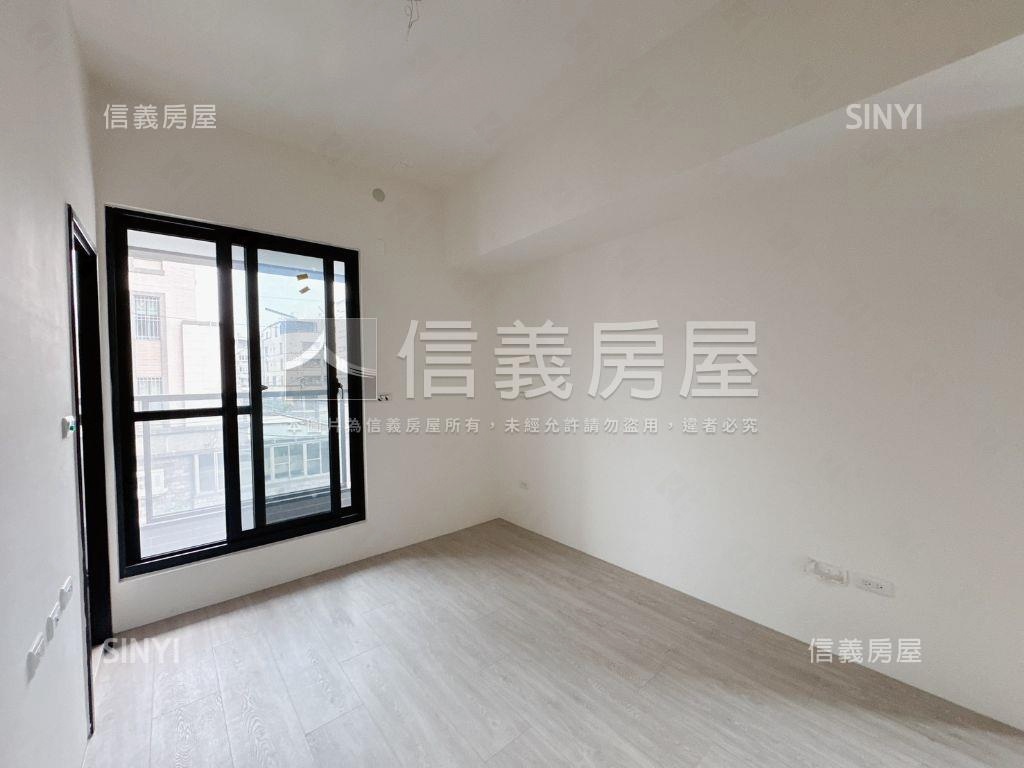 深耕８靜謐大空間美宅房屋室內格局與周邊環境